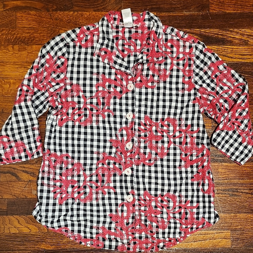 A La Carte Checkered Shirt with Pink Emboidered Pattern Country Cottagecore Med
